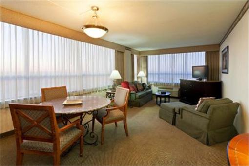 фото отеля The Minneapolis Boulevard Hotel
