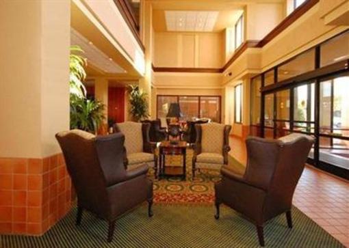 фото отеля Comfort Suites North Raleigh