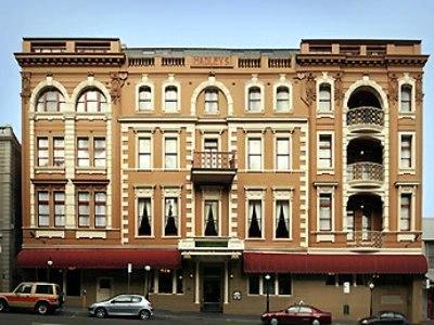 фото отеля Grand Mercure Hobart Central Apartments