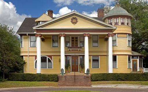 фото отеля The Courtyard Inn Lake Lucerne Orlando