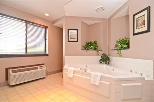 фото отеля BEST WESTERN Fargo Doublewood Inn