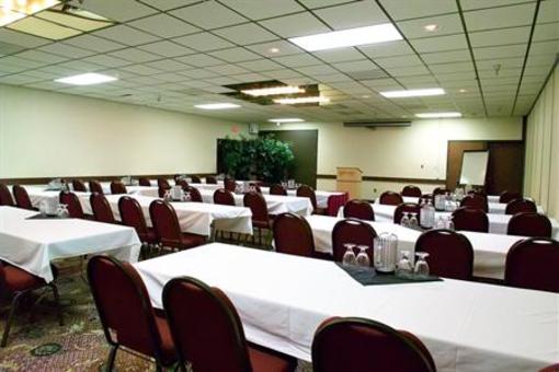 фото отеля BEST WESTERN Fargo Doublewood Inn