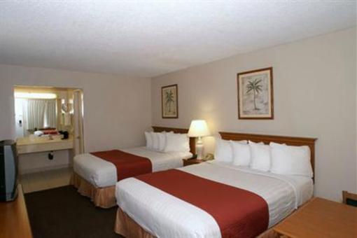 фото отеля BEST WESTERN Golden Triangle Inn
