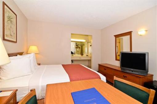 фото отеля BEST WESTERN Golden Triangle Inn