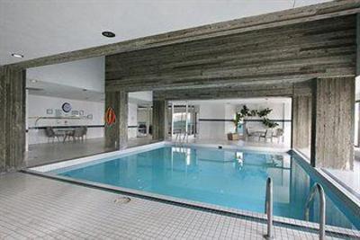 фото отеля Alberta Place Suite Hotel