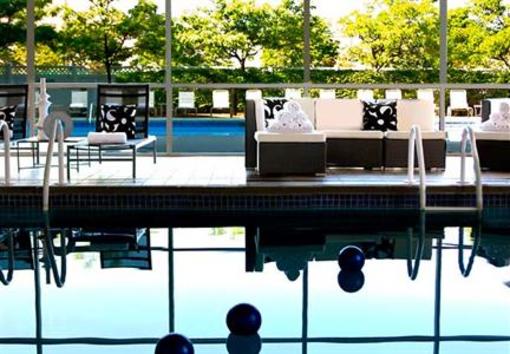 фото отеля Renaissance Woodbridge Hotel Iselin