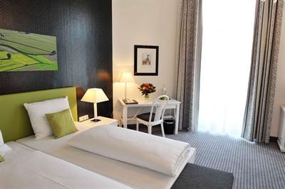 фото отеля Holland Hotel Sophienpark