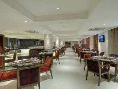 фото отеля The Pride Hotel Ahmedabad
