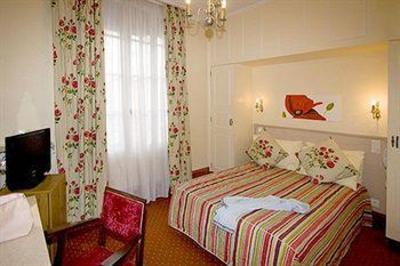 фото отеля Raymond IV Grand Hotel
