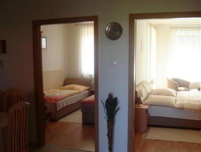 фото отеля Csabai Apartman