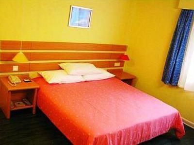 фото отеля Home Inn Ganzhou Hongqi Avenue