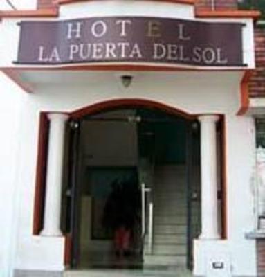 фото отеля Hotel La Puerta del Sol