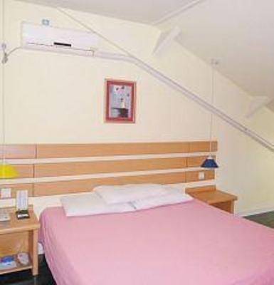 фото отеля Home Inn (Changchun Renmin Square)