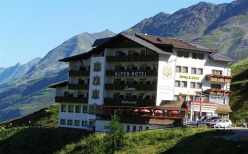 фото отеля Alpenhotel Laurin