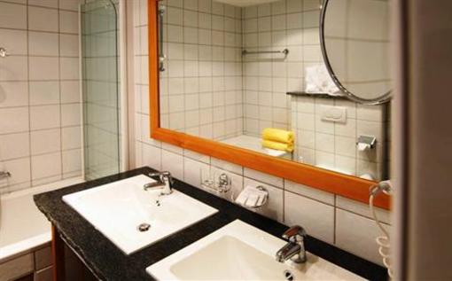 фото отеля Alpenhotel Laurin