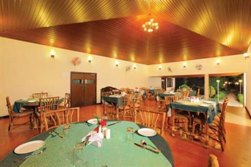 фото отеля Goldfield Lake Resort & Yacht Club