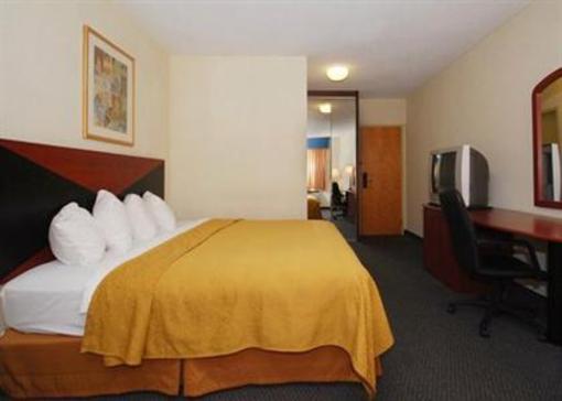 фото отеля Ramada Cleveland Airport West