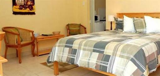 фото отеля Fourways Guesthouse George