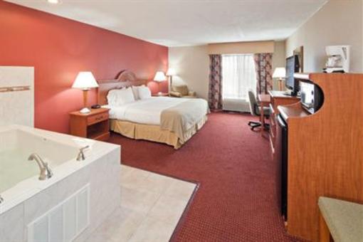 фото отеля Holiday Inn Express Lawrenceburg - Cincinnati