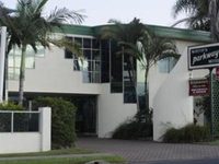 McNevins Parkway Motel