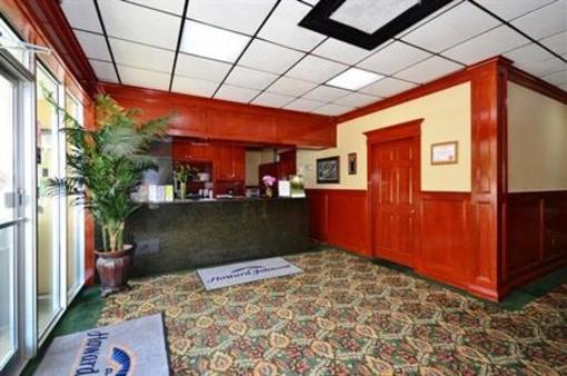 фото отеля Howard Johnson Inn Saugerties