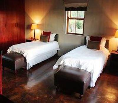 фото отеля Hlosi Game Lodge Amakhala Game Reserve
