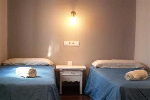фото отеля Oasis Hostel Toledo