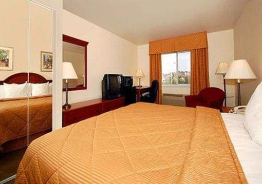 фото отеля Comfort Inn Fontana