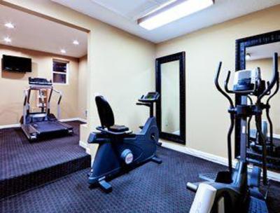фото отеля Hawthorn Suites by Wyndham Detroit Southfield