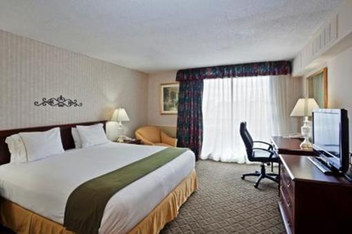 фото отеля Holiday Inn Express Detroit Birmingham (Michigan)