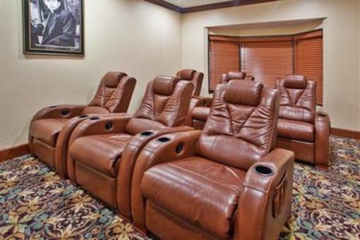 фото отеля Staybridge Suites Columbus Ft. Benning