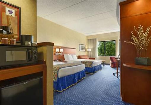 фото отеля Courtyard by Marriott Lancaster