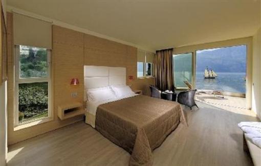 фото отеля Hotel Castello Lake Front Malcesine