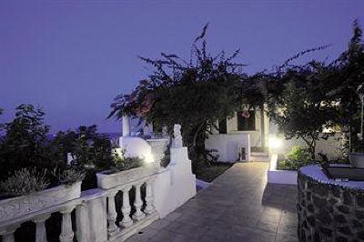 фото отеля Hotel Villaggio Stromboli