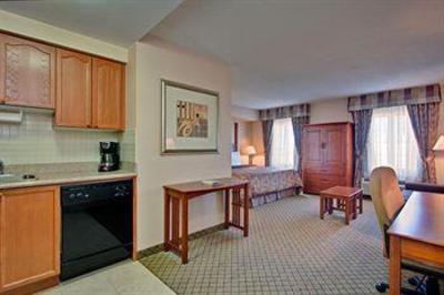 фото отеля Staybridge Suites Toronto Mississauga