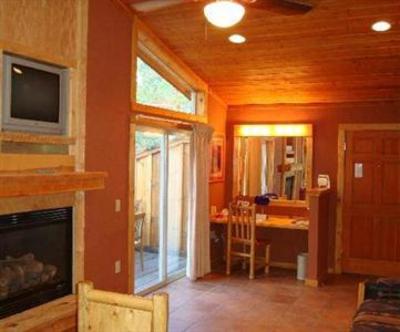 фото отеля Red Cliffs Lodge Moab