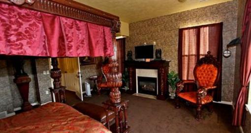 фото отеля Lions Gate Manor