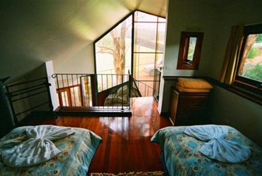 фото отеля Hallowell Springs Accommodation Ocean Beach