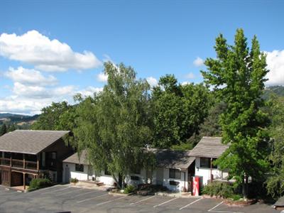 фото отеля Humboldt Redwoods Inn