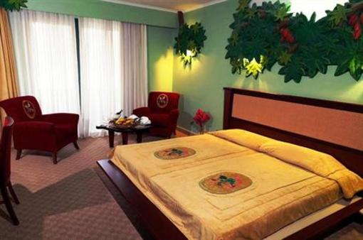 фото отеля Naturland Forest Resort Camyuva
