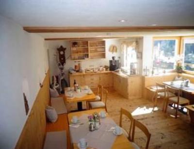 фото отеля Pension Susanne Sankt Anton am Arlberg