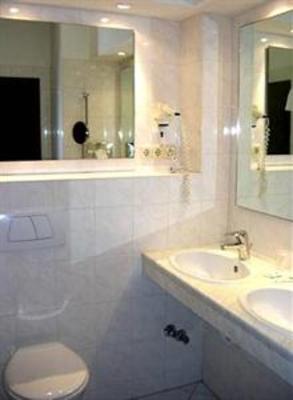 фото отеля Hotel Krone Rielasingen-Worblingen