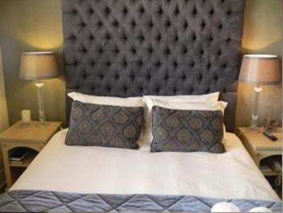 фото отеля Leeuwenzee Guest House