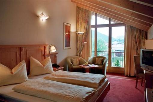 фото отеля Hotel Goldener Stern Abtenau