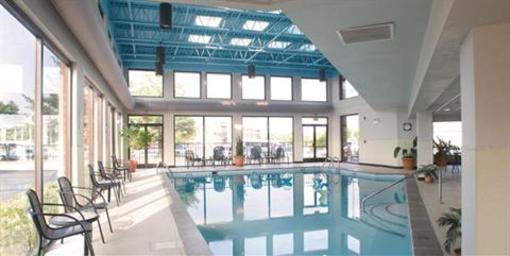 фото отеля Guest House International Inn & Suites