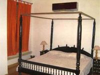 Hotel Lalgarh Fort & Palace