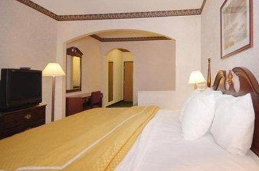 фото отеля Comfort Suites Vincennes