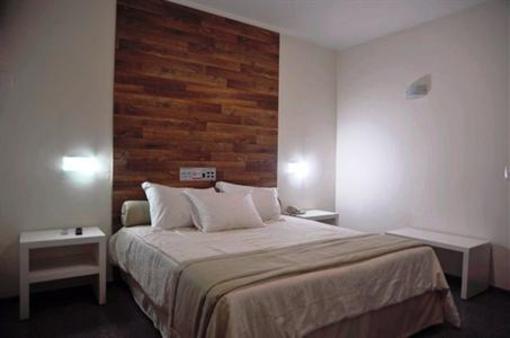 фото отеля Taiama Plaza Hotel
