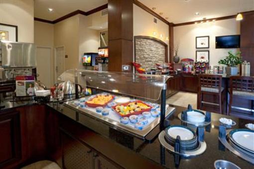 фото отеля Staybridge Suites San Antonio Sea World