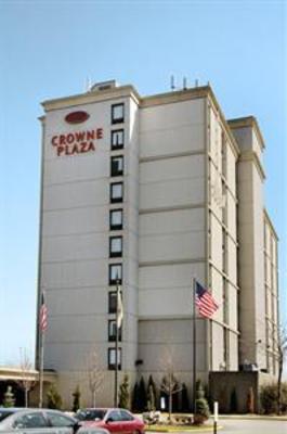 фото отеля Crowne Plaza Newark Airport